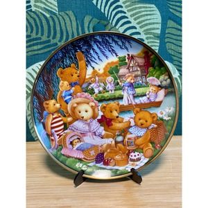 Vintage A Teddy Bear Picnic Franklin Mint Porcelain Collector's Plate